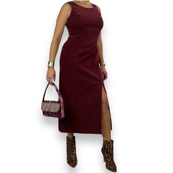90's maroon microfiber suede dress with slit by R.J. & CO. - Picture 9 of 10